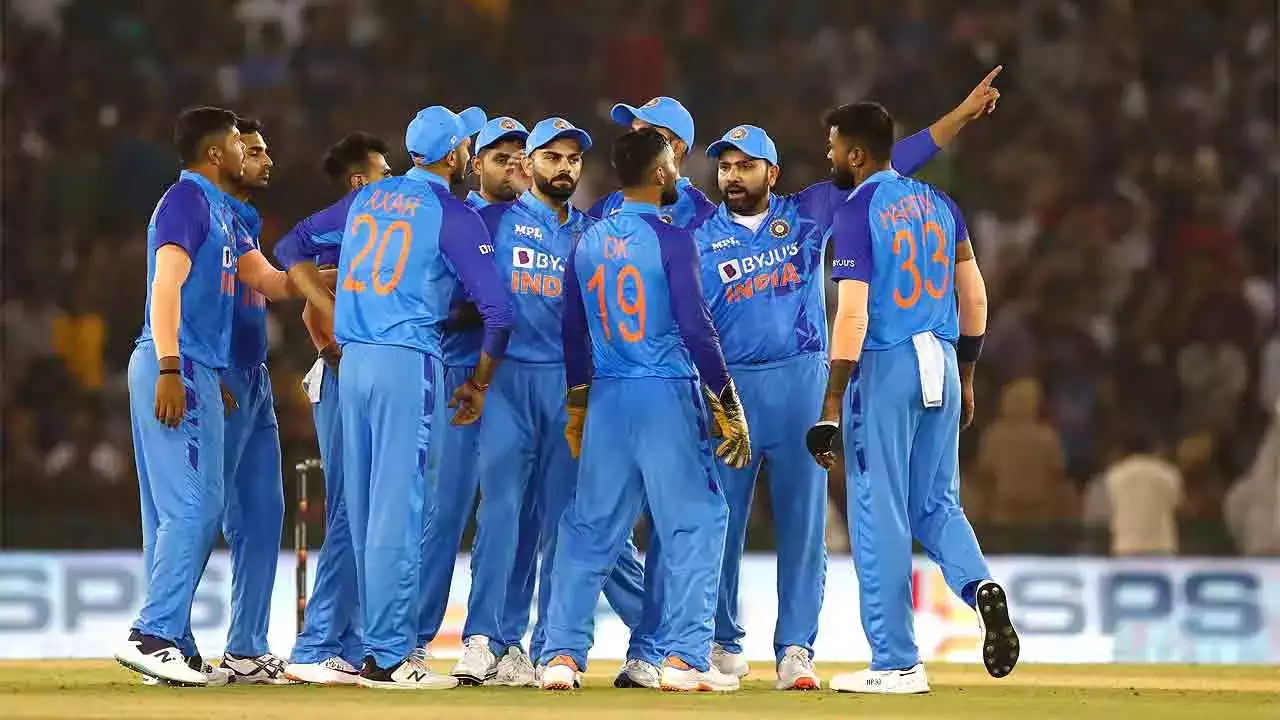 Asia Cup 2025: आधी 15 जणांची निवड, आता 5 नवीन चेहऱ्यांची एन्ट्री – टीम इंडियाच्या सिलेक्शनमध्ये नवा ट्विस्ट!
